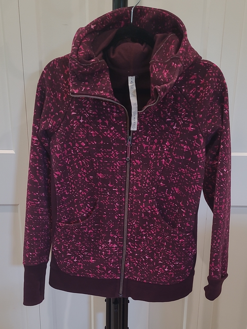 lululemon athletica Maroon & Pink Patterned Zip Jacket